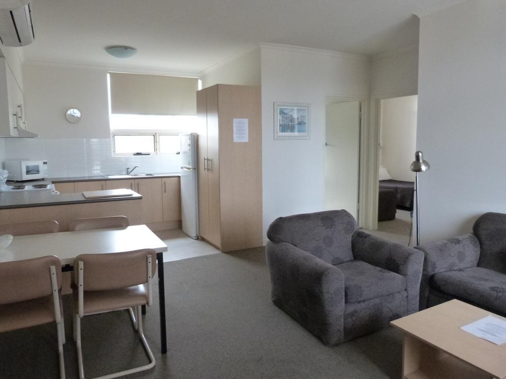 Glenelg Holiday Apartments - Corfu Αδελαΐδα Δωμάτιο φωτογραφία